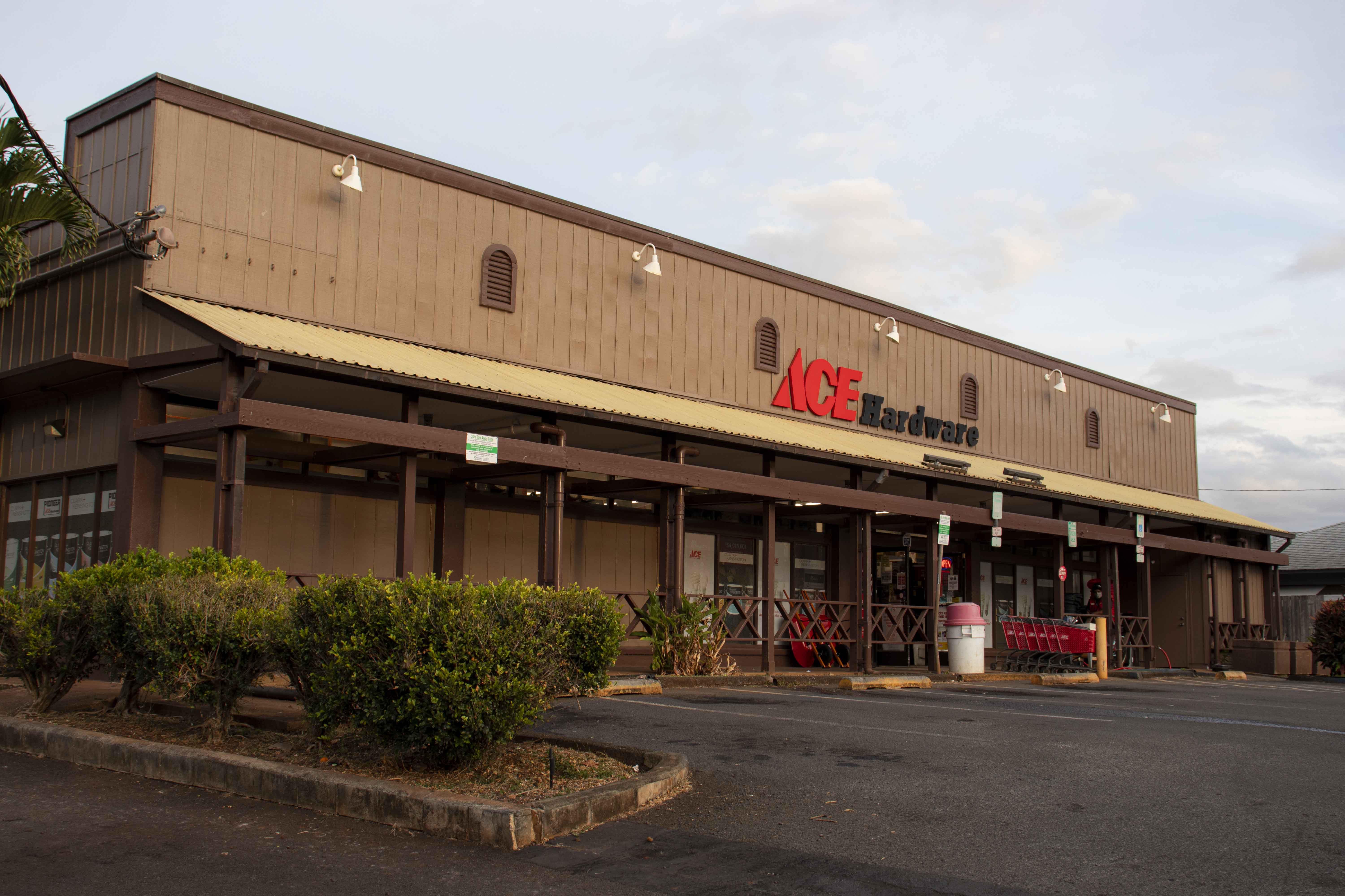 Ace Pioneer, Haleiwa - Exterior Painting