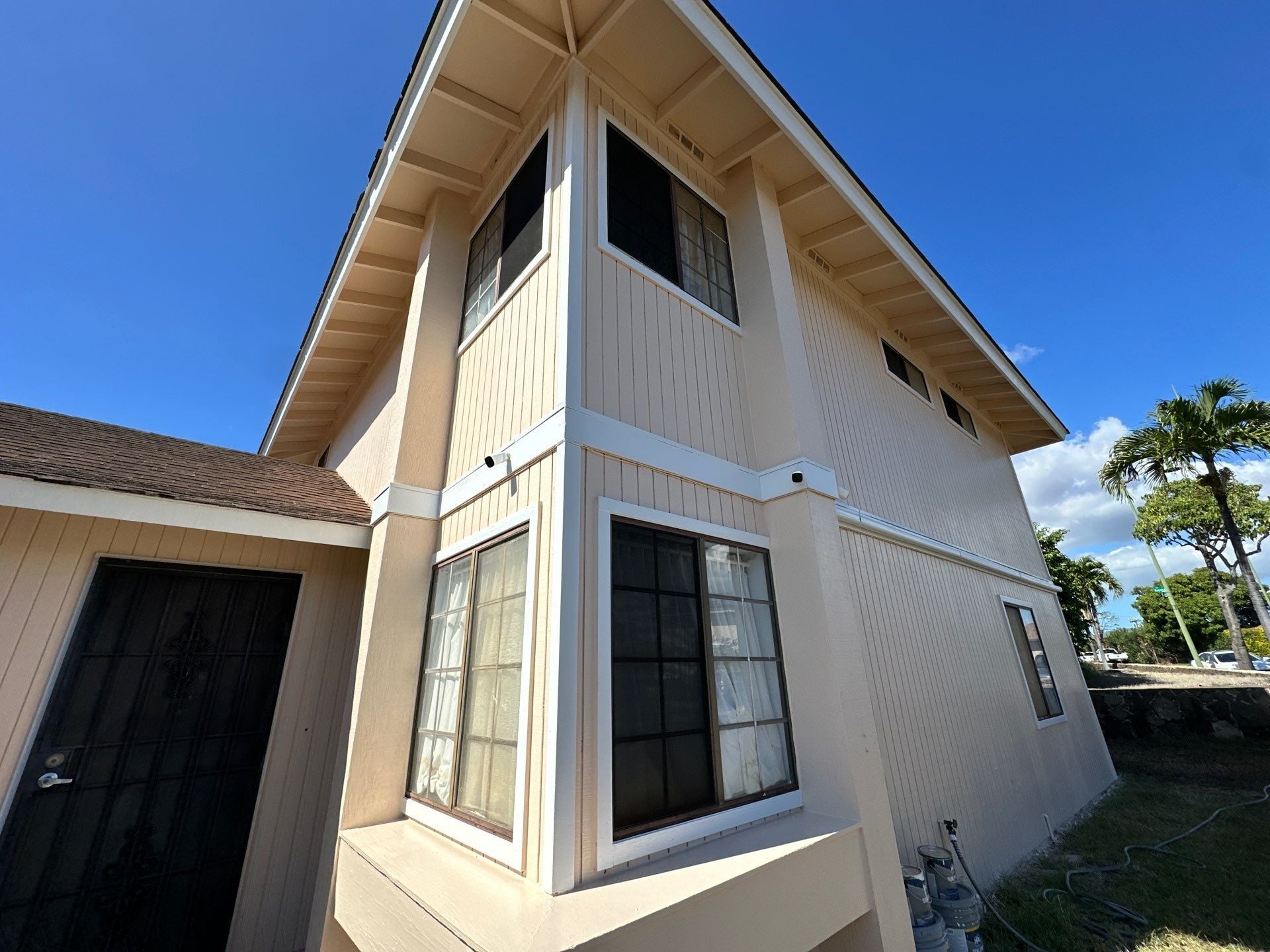 Freshly painted home exterior designed to withstand Hawaii's coastal climate in Ewa Beach